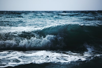 海浪照片